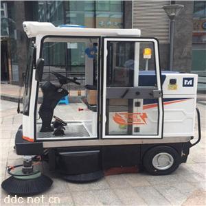  景区扫地车